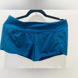 EUC Lululemon size 8 Run Times 4” inseam shorts